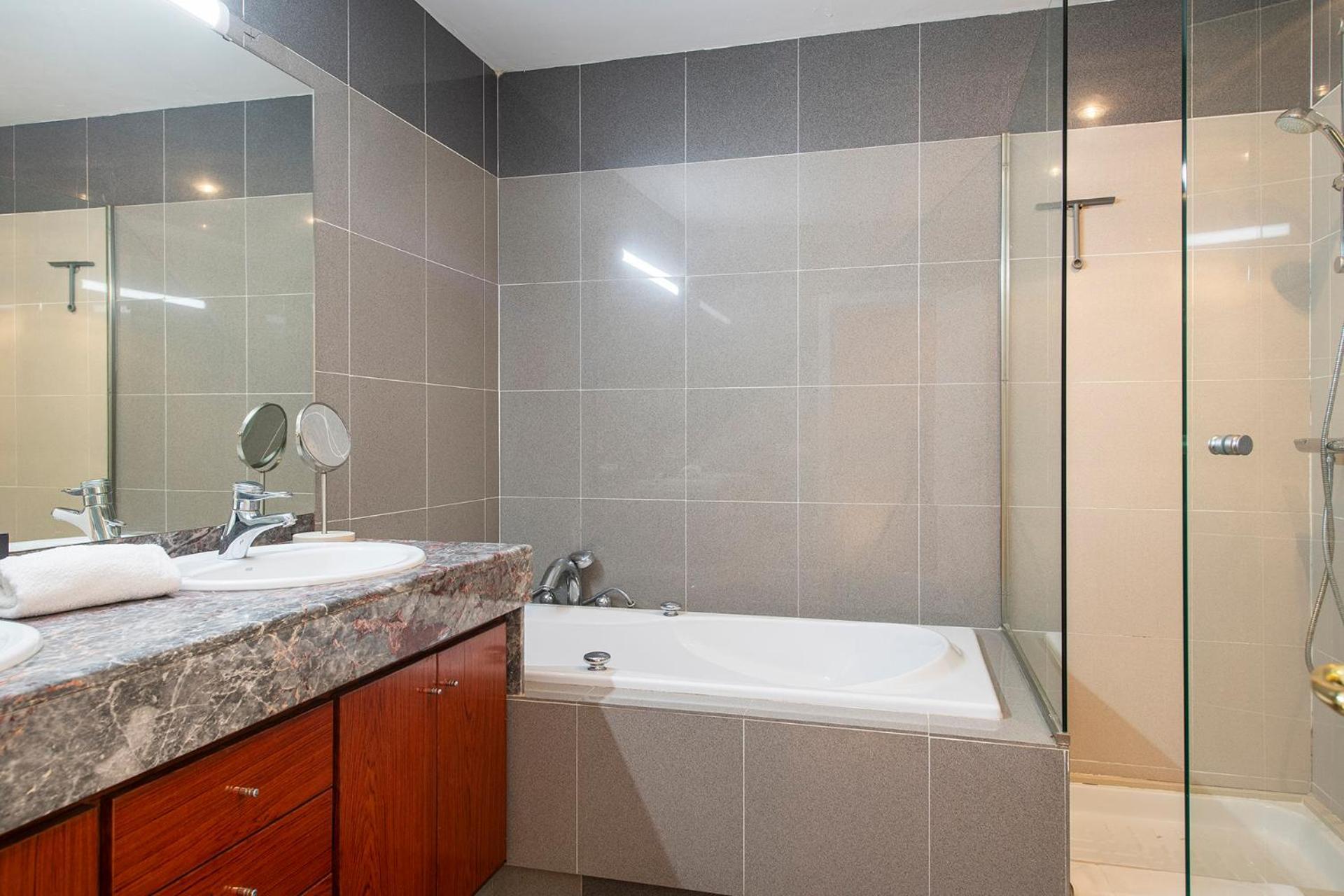 Sleep & Stay Luxury Top Floor Apt With Terrace Girona Ngoại thất bức ảnh