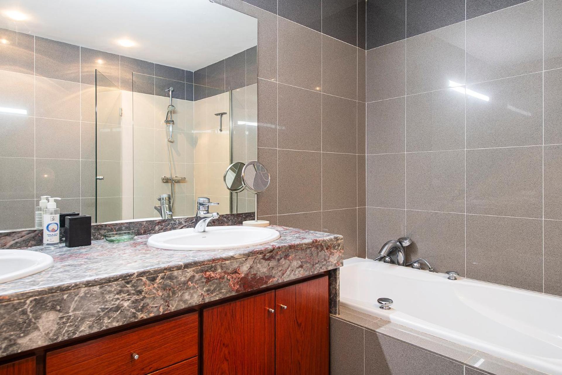 Sleep & Stay Luxury Top Floor Apt With Terrace Girona Ngoại thất bức ảnh